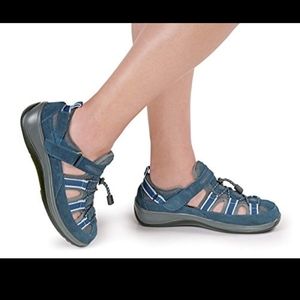 OrthoFeet Naples Blue Orthotic Sandals 11.5